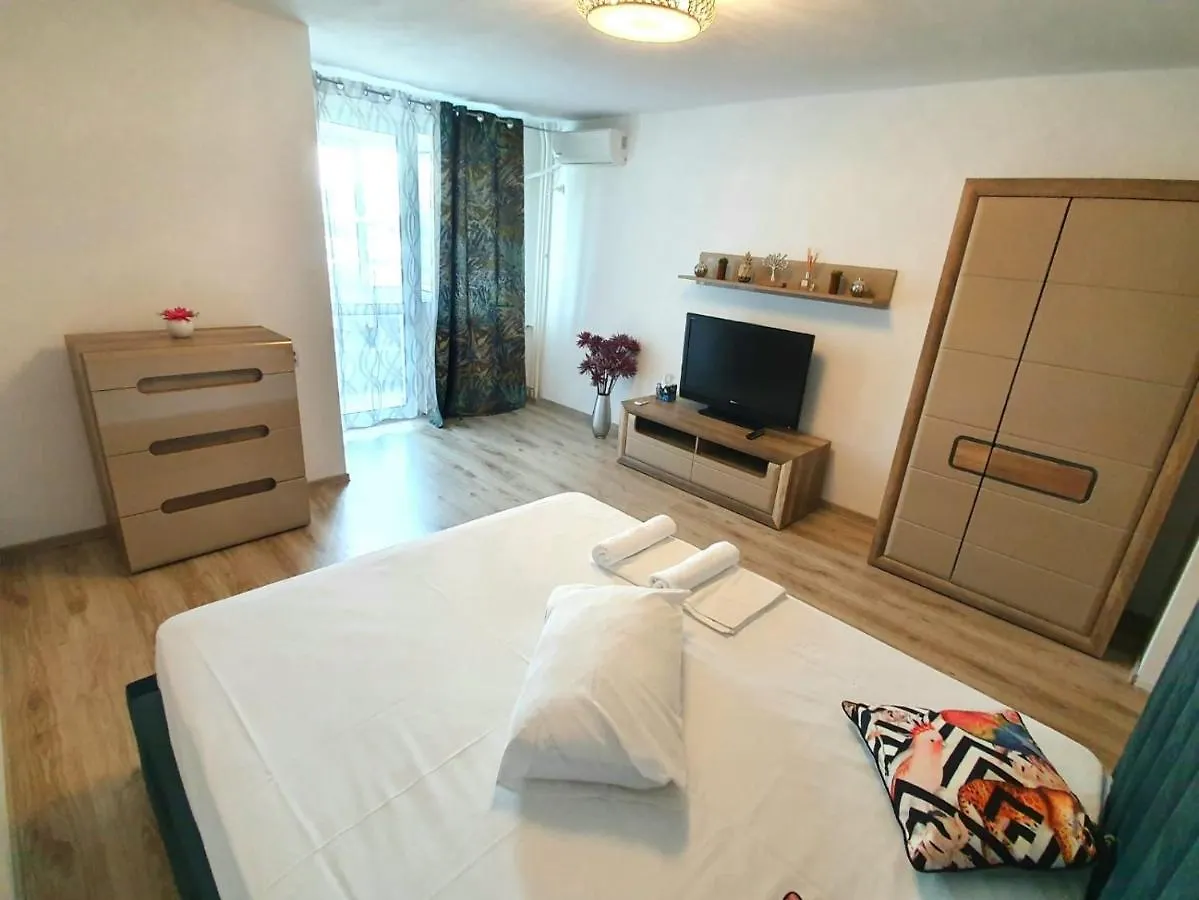 Garsoniera-Studio Oxygen-40Mp Nou Direct In Plaminul Verde Al Parcului National ! Parcare Privata Doar Cu Rezervare In Limita Locurilor Disponibile ! Proprietate In Regim Hoteliep - Nu Are Bucatarie ! Bucharest