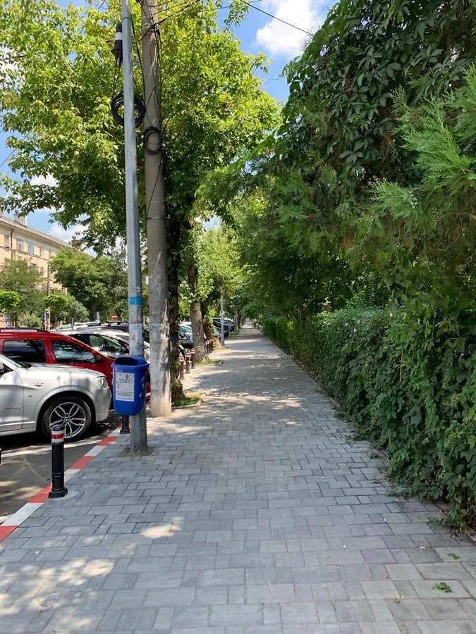Garsoniera-Studio Oxygen-40Mp Nou Direct In Plaminul Verde Al Parcului National ! Parcare Privata Doar Cu Rezervare In Limita Locurilor Disponibile ! Proprietate In Regim Hoteliep - Nu Are Bucatarie ! Bucharest